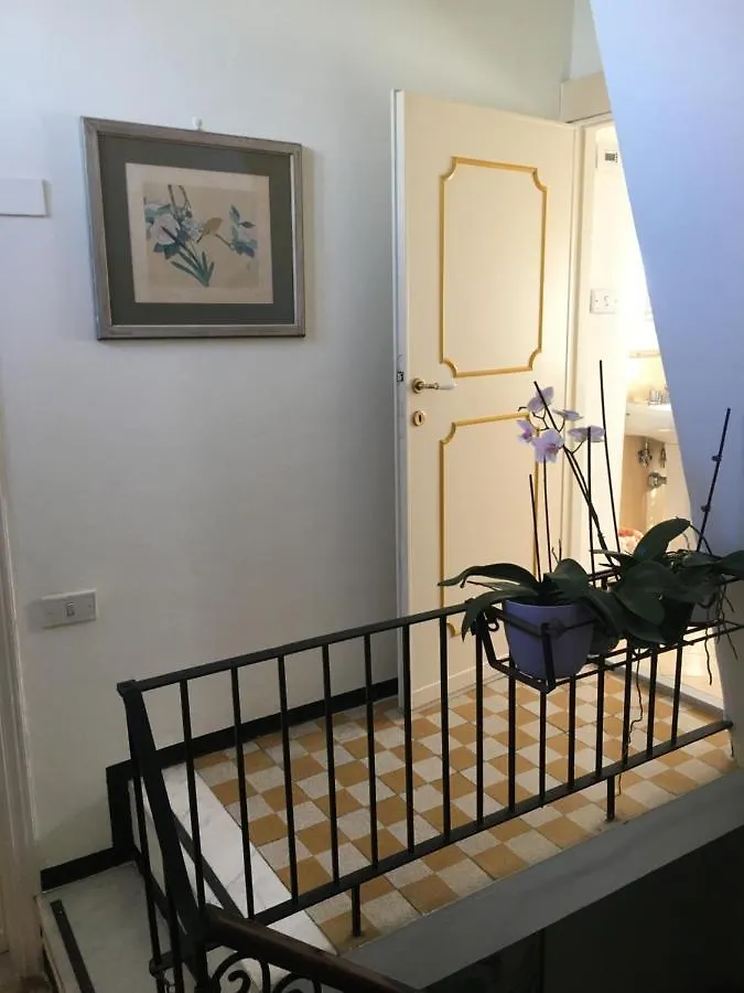 Guest house Affittacamere Da Marcello Lerici