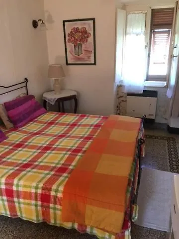 Guest house Affittacamere Da Marcello Lerici