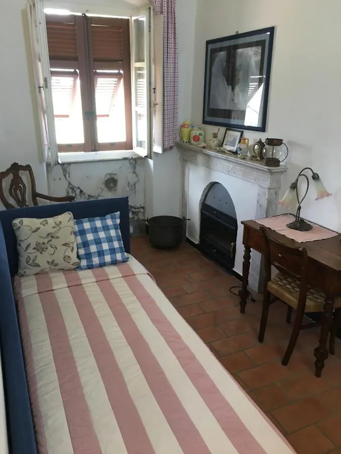 Affittacamere Da Marcello Lerici Guest house